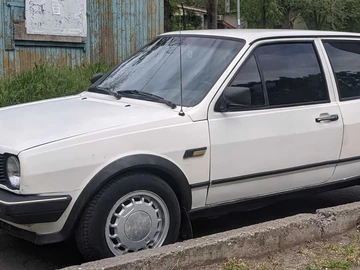 Авто Volkswagen Polo 1989 № 8208154