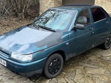 Авто ВАЗ 2110 2000 № 8208200