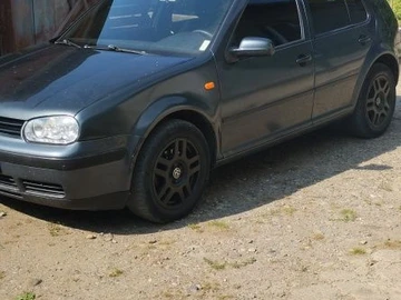 Авто Volkswagen Golf 1998 № 8208563