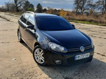 Авто Volkswagen Golf 2010 № 8208568