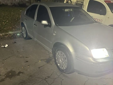 Авто Volkswagen Bora 2002 № 8208706