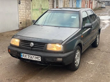 Авто Volkswagen Vento 1993 № 8208840