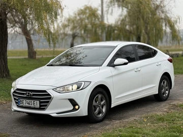Авто Hyundai Avante 2016 № 8209049