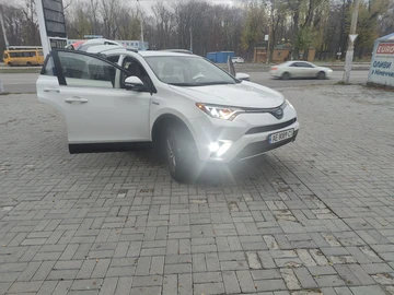 Авто Toyota Rav 4 2018 № 8209086