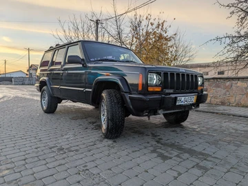 Авто Jeep Cherokee 1999 № 8209205