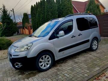 Авто Peugeot Partner 2013 № 8209348