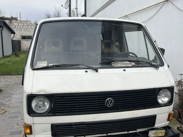 Авто Volkswagen Transporter 1987 № 8209354