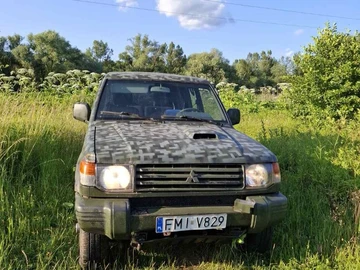 Авто Mitsubishi Pajero 1997 № 8209424