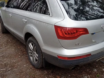 Авто Audi Q7 2010 № 8209513