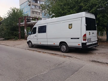 Авто Opel Admiral 2000 № 8209589