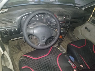 Авто Opel Vectra 1989 № 8209678