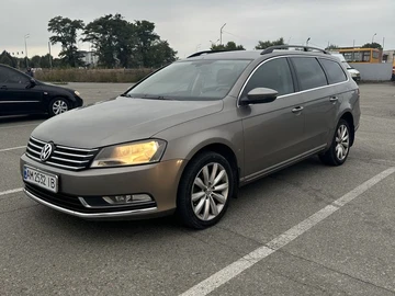 Авто Volkswagen Passat Variant 2011 № 8209703