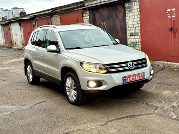 Авто Volkswagen Tiguan 2014 № 8210002