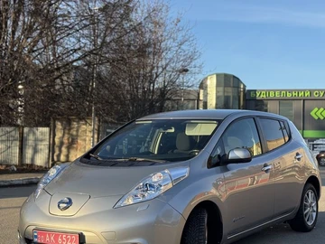 Авто Nissan Leaf 2014 № 8210009