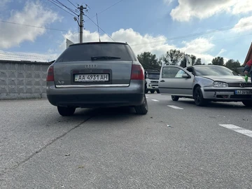 Авто Audi A6 1999 № 8210232