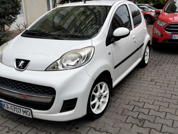 Авто Peugeot 107 2011 № 8210301