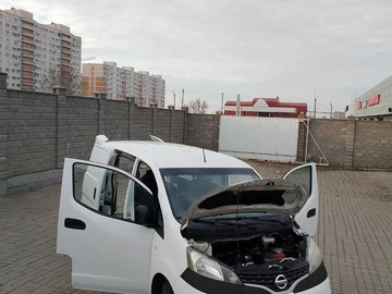 Авто Nissan Nv200 2013 № 8210383