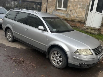 Авто Volkswagen Passat Variant 2002 № 8210390