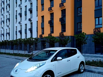 Авто Nissan Leaf 2012 № 8210526