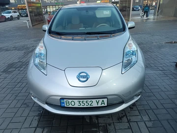 Авто Nissan Leaf 2011 № 8210621