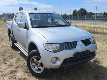 Авто Mitsubishi L 200 2010 № 8210653
