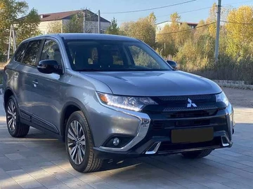Авто Mitsubishi Outlander 2019 № 8210686