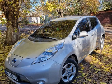 Авто Nissan Leaf 2012 № 8210701