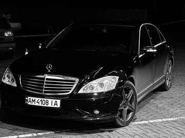 Авто Mercedes 500 2007 № 8210891