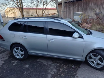 Авто Volkswagen Golf 2010 № 8210919