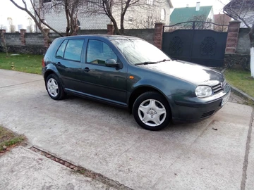 Авто Volkswagen Golf 1998 № 8210974