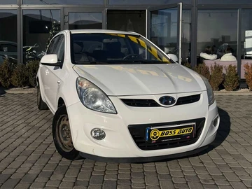 Авто Hyundai I20 2012 № 8211000