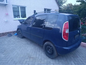 Авто Skoda Roomster 2010 № 8211042