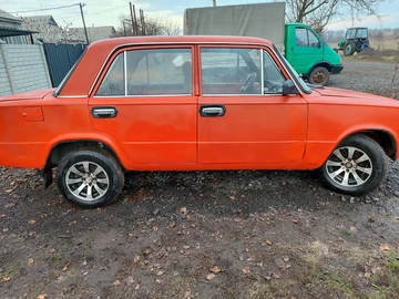 Авто ВАЗ 2101 1979 № 8211109