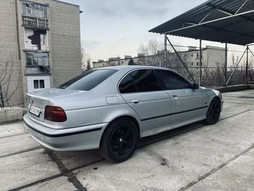 Авто BMW 5 Серия 1998 № 8211112