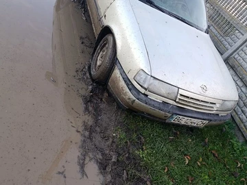 Авто Opel Vectra 1989 № 8211167
