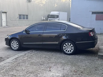 Авто Volkswagen Passat Sedan 2008 № 8211222