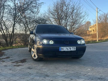 Авто Volkswagen Golf 2002 № 8211306