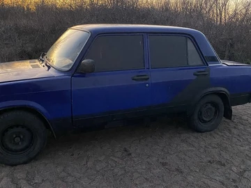 Авто ВАЗ 2107 2003 № 8211518