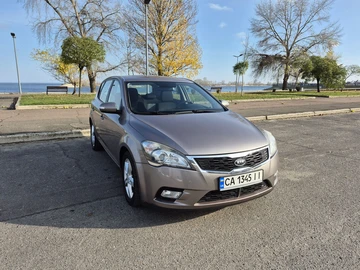 Авто KIA Cee X27 D 2010 № 8211608