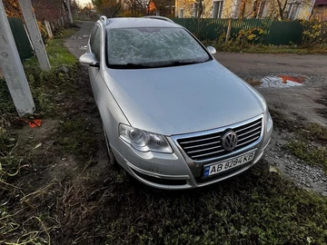 Авто Volkswagen Passat Variant 2010 № 8211615