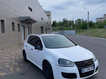 Авто Volkswagen Golf 2004 № 8211669