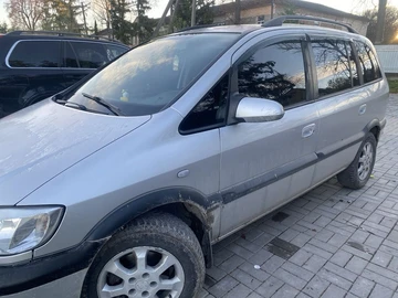 Авто Opel Zafira 2003 № 8211677