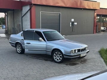 Авто BMW 5 Серия 1993 № 8211705