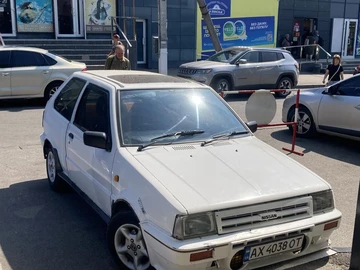 Авто Nissan March 1988 № 8211772
