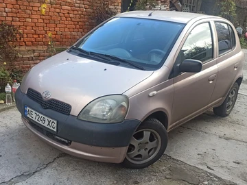 Авто Toyota Yaris 2000 № 8211781