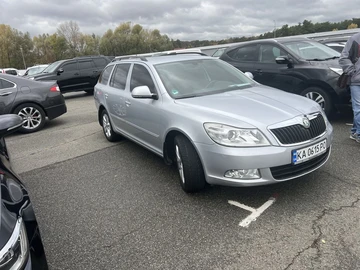 Авто Skoda Octavia 2009 № 8211995
