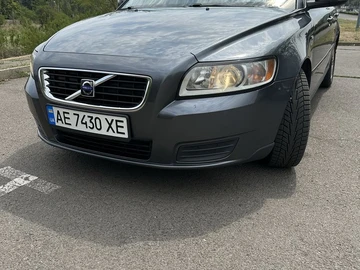 Авто Volvo V50 2009 № 8212189