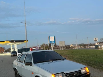 Авто ВАЗ 21099 2004 № 8212427