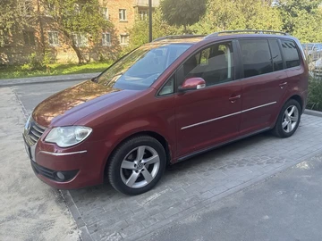 Авто Volkswagen Touran 2007 № 8212428