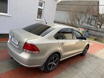 Авто Volkswagen Polo 2012 № 8212556